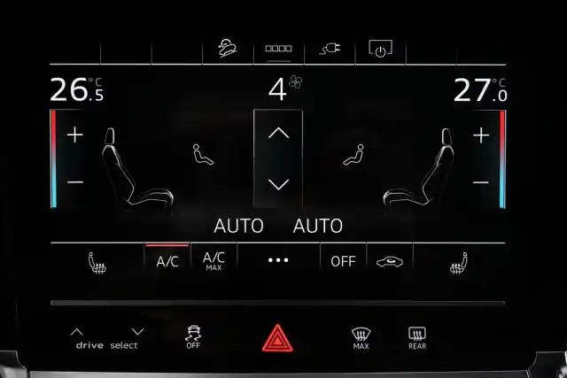 Musta Maastoauto, Audi Q8 e-tron – VAR-09661