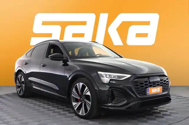 Musta Maastoauto, Audi Q8 e-tron – VAR-09661