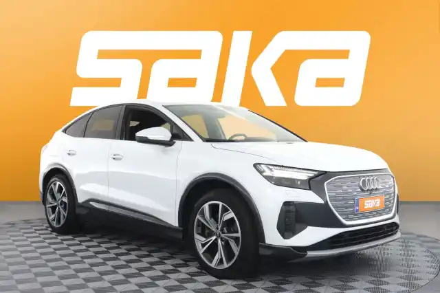 Valkoinen Maastoauto, Audi Q4 e-tron – VAR-09795