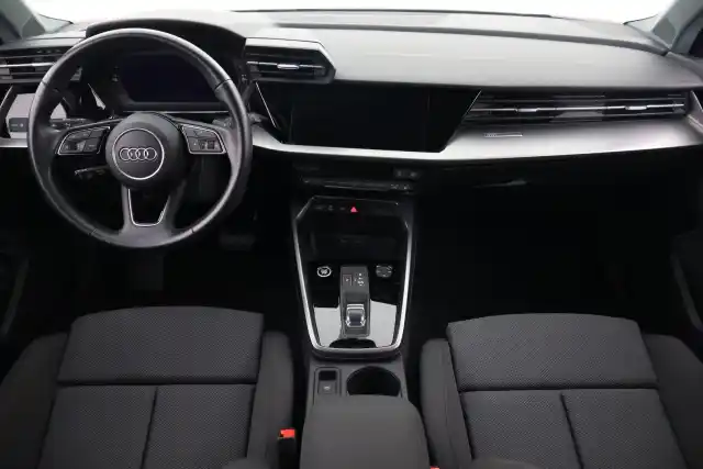 Valkoinen Viistoperä, Audi A3 – VAR-09844