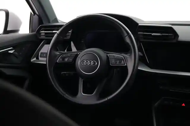 Valkoinen Viistoperä, Audi A3 – VAR-09844