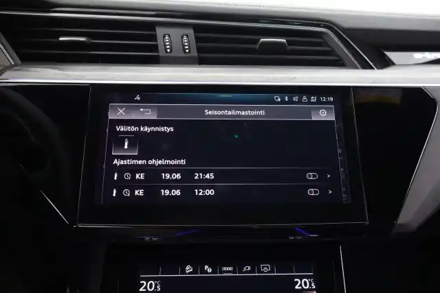  Maastoauto, Audi Q8 e-tron – VAR-10012