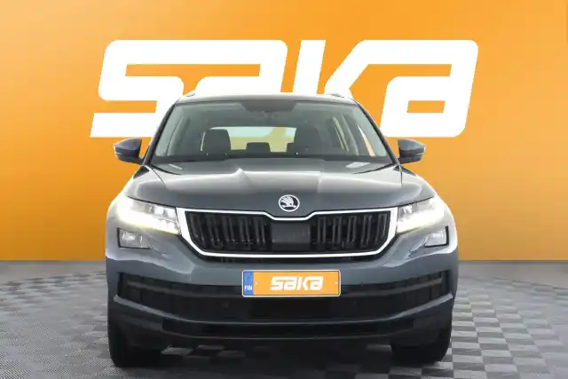 Harmaa Maastoauto, Skoda Kodiaq – VAR-10067