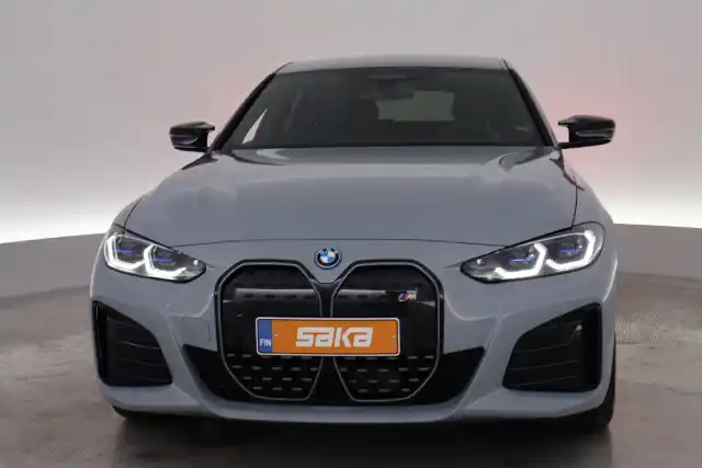 Harmaa Sedan, BMW I4 M50 – VAR-10331