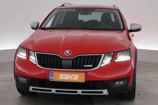 Punainen Farmari, Skoda Octavia – VAR-10392