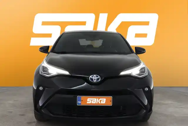 Musta Maastoauto, Toyota C-HR – VAR-10423