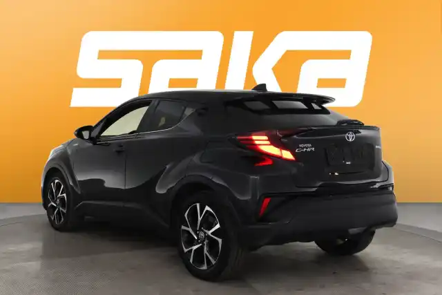 Musta Maastoauto, Toyota C-HR – VAR-10423