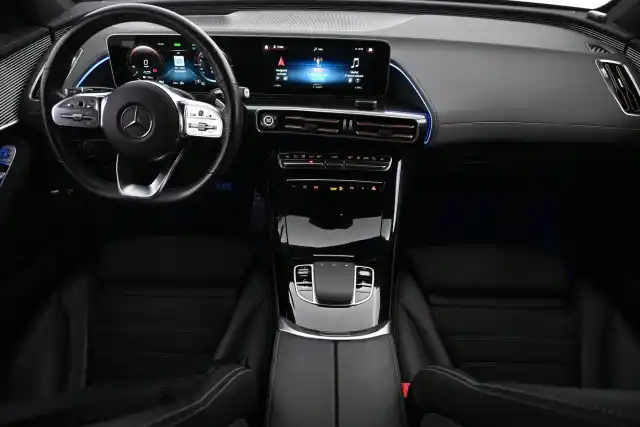 Sininen Maastoauto, Mercedes-Benz EQC – VAR-10425