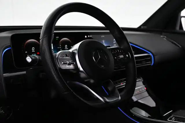Sininen Maastoauto, Mercedes-Benz EQC – VAR-10425