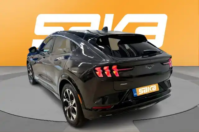 Harmaa Maastoauto, Ford Mustang Mach-E – VAR-10521