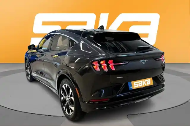 Harmaa Maastoauto, Ford Mustang Mach-E – VAR-10619