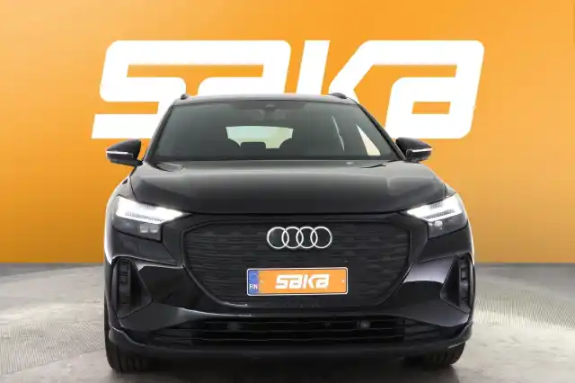 Musta Maastoauto, Audi Q4 e-tron – VAR-10640