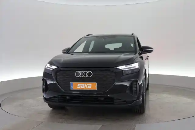 Musta Maastoauto, Audi Q4 e-tron – VAR-10640