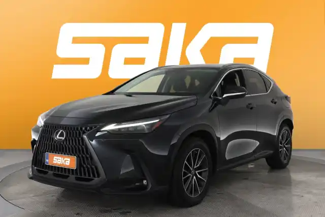 Musta Maastoauto, Lexus NX – VAR-10651