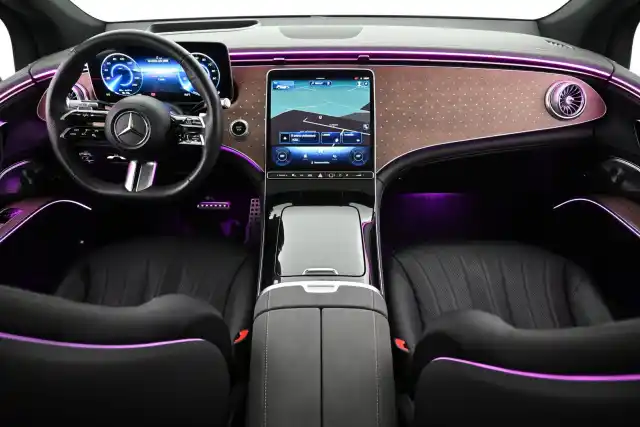 Harmaa Maastoauto, Mercedes-Benz EQS SUV – VAR-10805