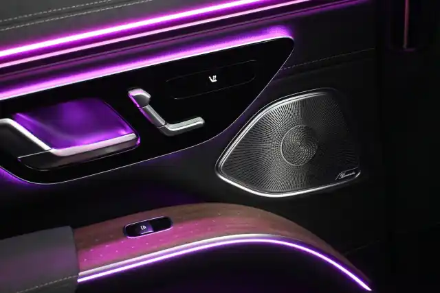 Harmaa Maastoauto, Mercedes-Benz EQS SUV – VAR-10805