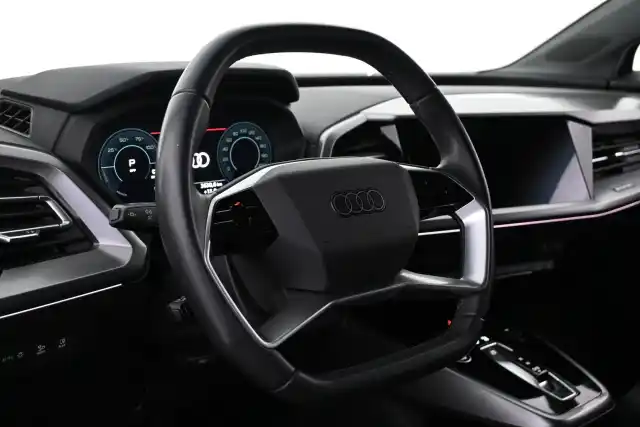 Harmaa Maastoauto, Audi Q4 e-tron – VAR-10909