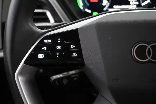Harmaa Maastoauto, Audi Q4 e-tron – VAR-10909