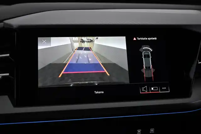 Harmaa Maastoauto, Audi Q4 e-tron – VAR-10909