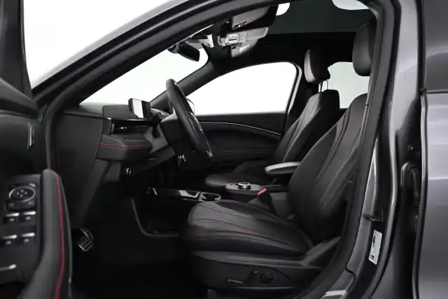 Harmaa Maastoauto, Ford Mustang Mach-E – VAR-10918