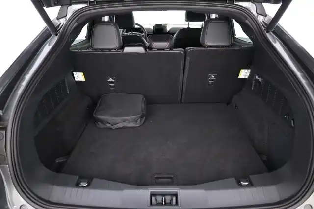 Harmaa Maastoauto, Ford Mustang Mach-E – VAR-10918