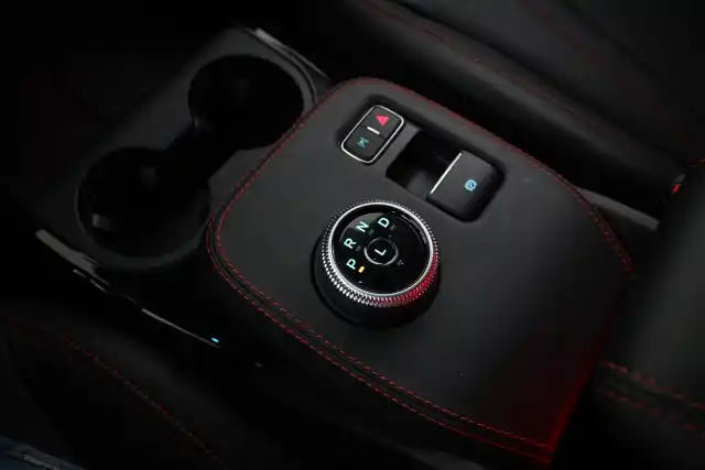 Harmaa Maastoauto, Ford Mustang Mach-E – VAR-10918