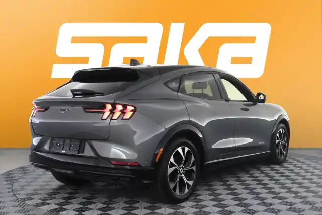 Harmaa Maastoauto, Ford Mustang Mach-E – VAR-10918