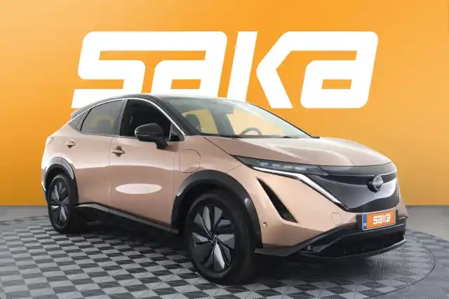 Ruskea Maastoauto, Nissan Ariya – VAR-11110