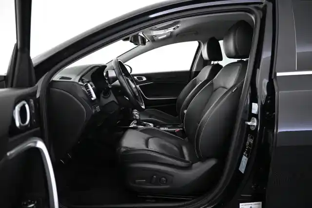 Musta Farmari, Kia XCeed – VAR-11238