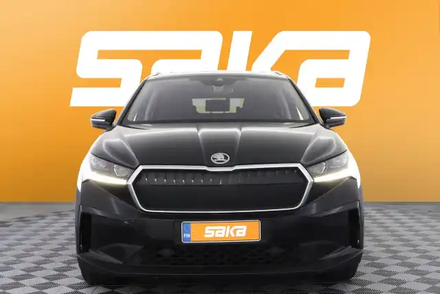 Musta Maastoauto, Skoda Enyaq – VAR-11259
