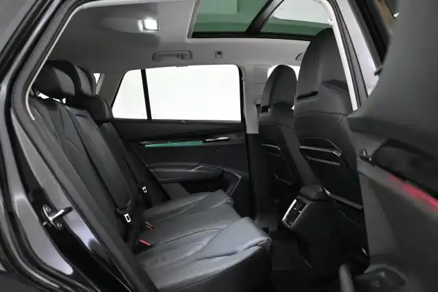 Musta Maastoauto, Skoda Enyaq – VAR-11259