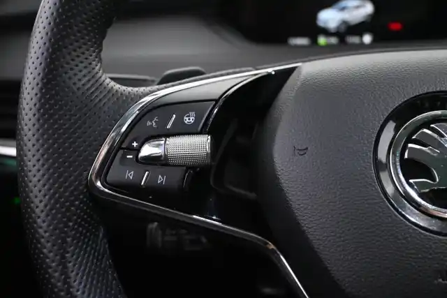 Musta Maastoauto, Skoda Enyaq – VAR-11259