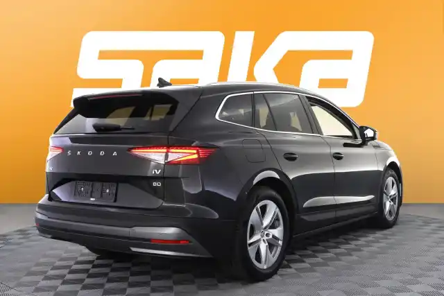 Musta Maastoauto, Skoda Enyaq – VAR-11259