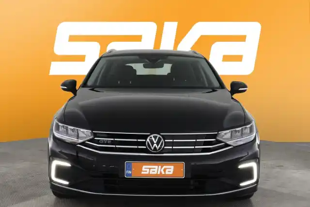 Musta Farmari, Volkswagen Passat – VAR-11547