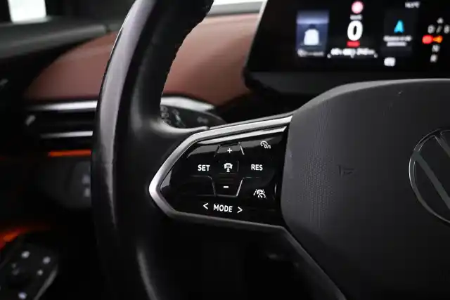Harmaa Maastoauto, Volkswagen ID.4 – VAR-11554