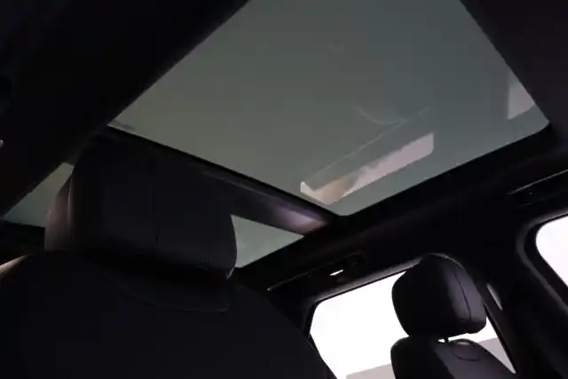 Vihreä Maastoauto, Land Rover Range Rover Sport – VAR-115770