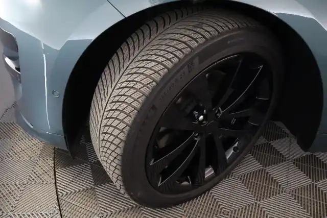 Vihreä Maastoauto, Land Rover Range Rover Sport – VAR-115770