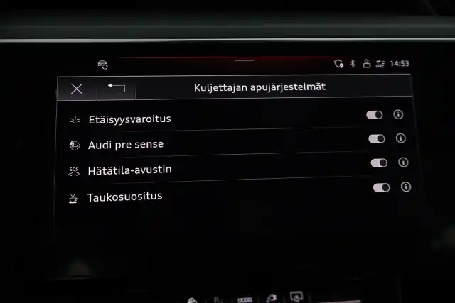 Musta Maastoauto, Audi e-tron – VAR-11603