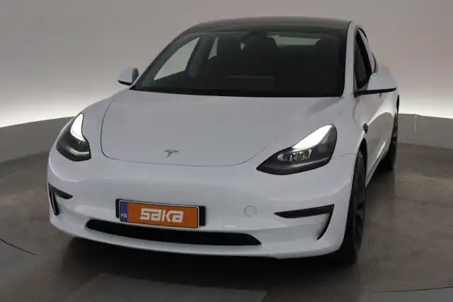 Valkoinen Sedan, Tesla Model 3 – VAR-11614