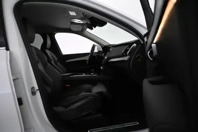 Harmaa Maastoauto, Volvo XC90 – VAR-11638