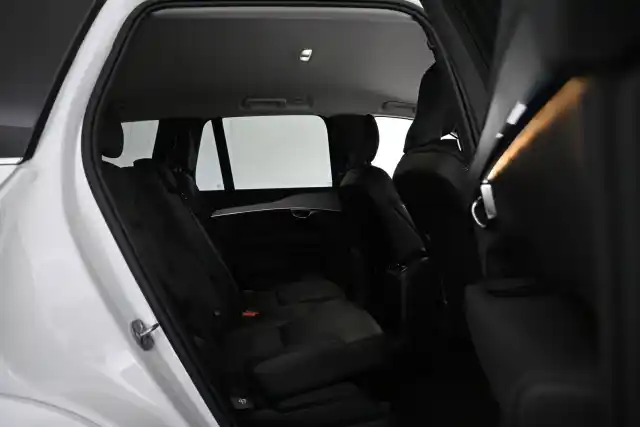 Harmaa Maastoauto, Volvo XC90 – VAR-11638