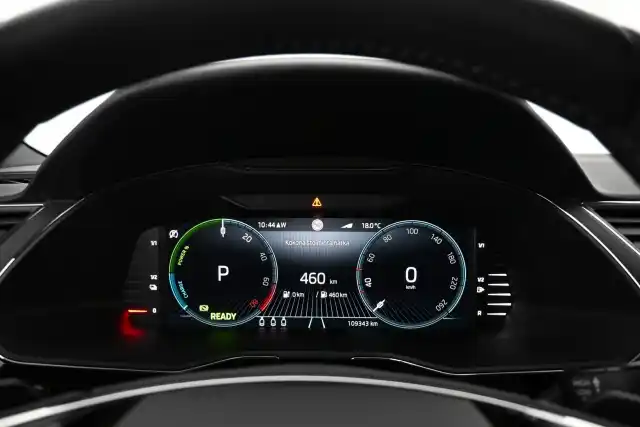 Musta Farmari, Skoda Superb – VAR-11643
