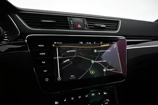 Musta Farmari, Skoda Superb – VAR-11643