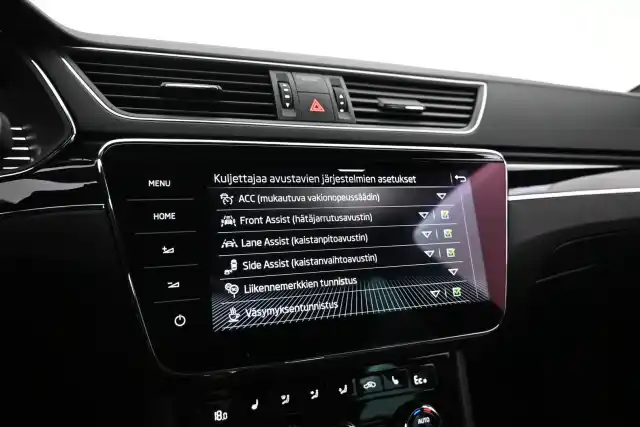 Musta Farmari, Skoda Superb – VAR-11643