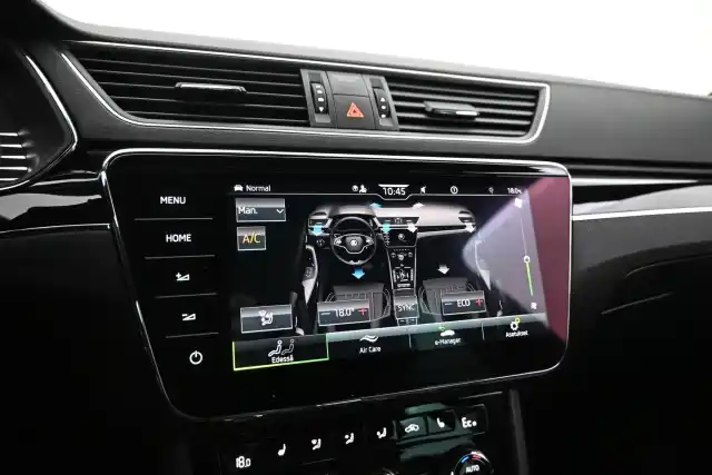 Musta Farmari, Skoda Superb – VAR-11643