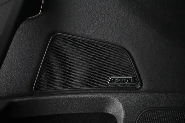 Musta Farmari, Skoda Superb – VAR-11643