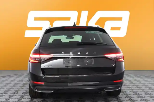 Musta Farmari, Skoda Superb – VAR-11643