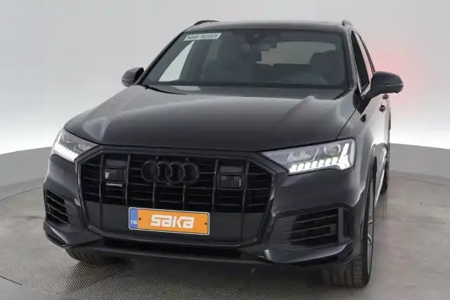 Musta Maastoauto, Audi Q7 – VAR-11700