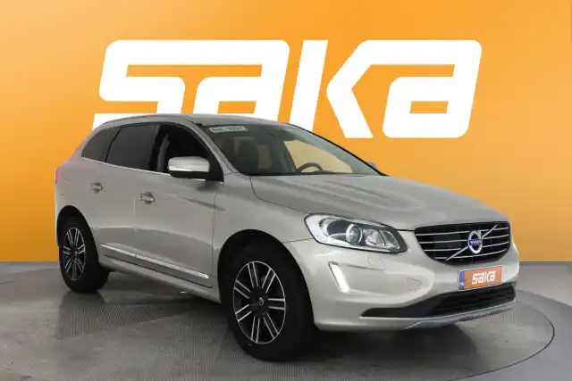 Ruskea Maastoauto, Volvo XC60 – VAR-11904