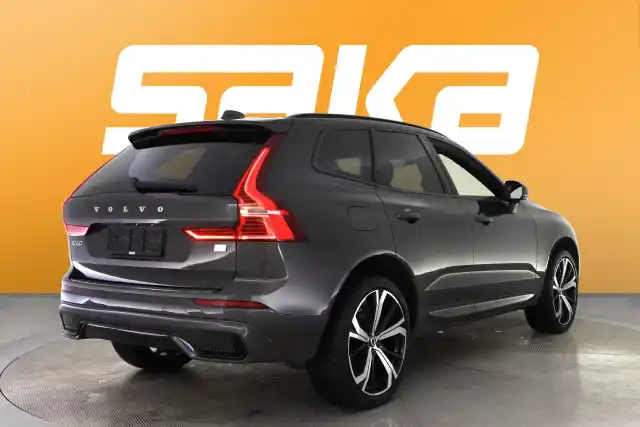 Musta Maastoauto, Volvo XC60 – VAR-12023